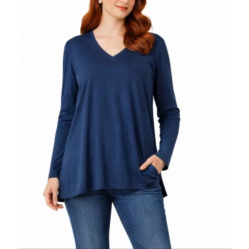 Soft surroundings navy tunic length vneck top small